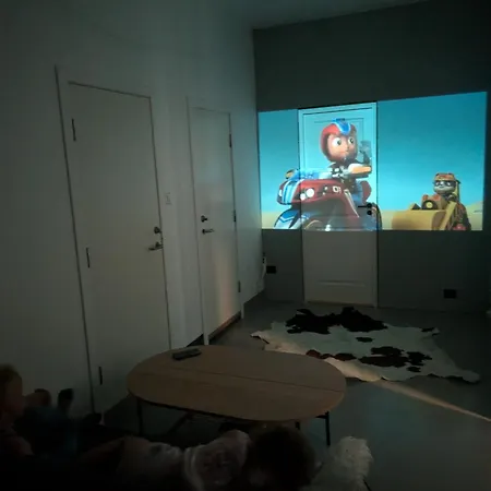 Appartement Liten Midt I Sentrum Stryn