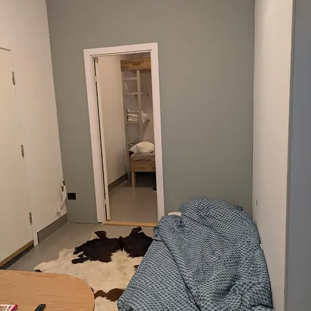 Liten Midt I Sentrum * Stryn