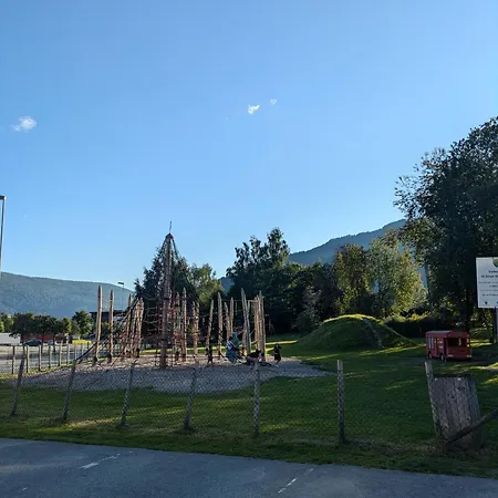 Liten Midt I Sentrum *