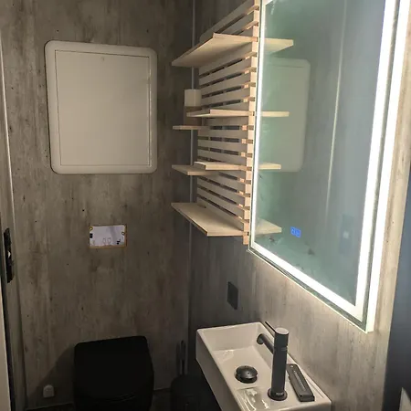 Liten Midt I Sentrum Apartment